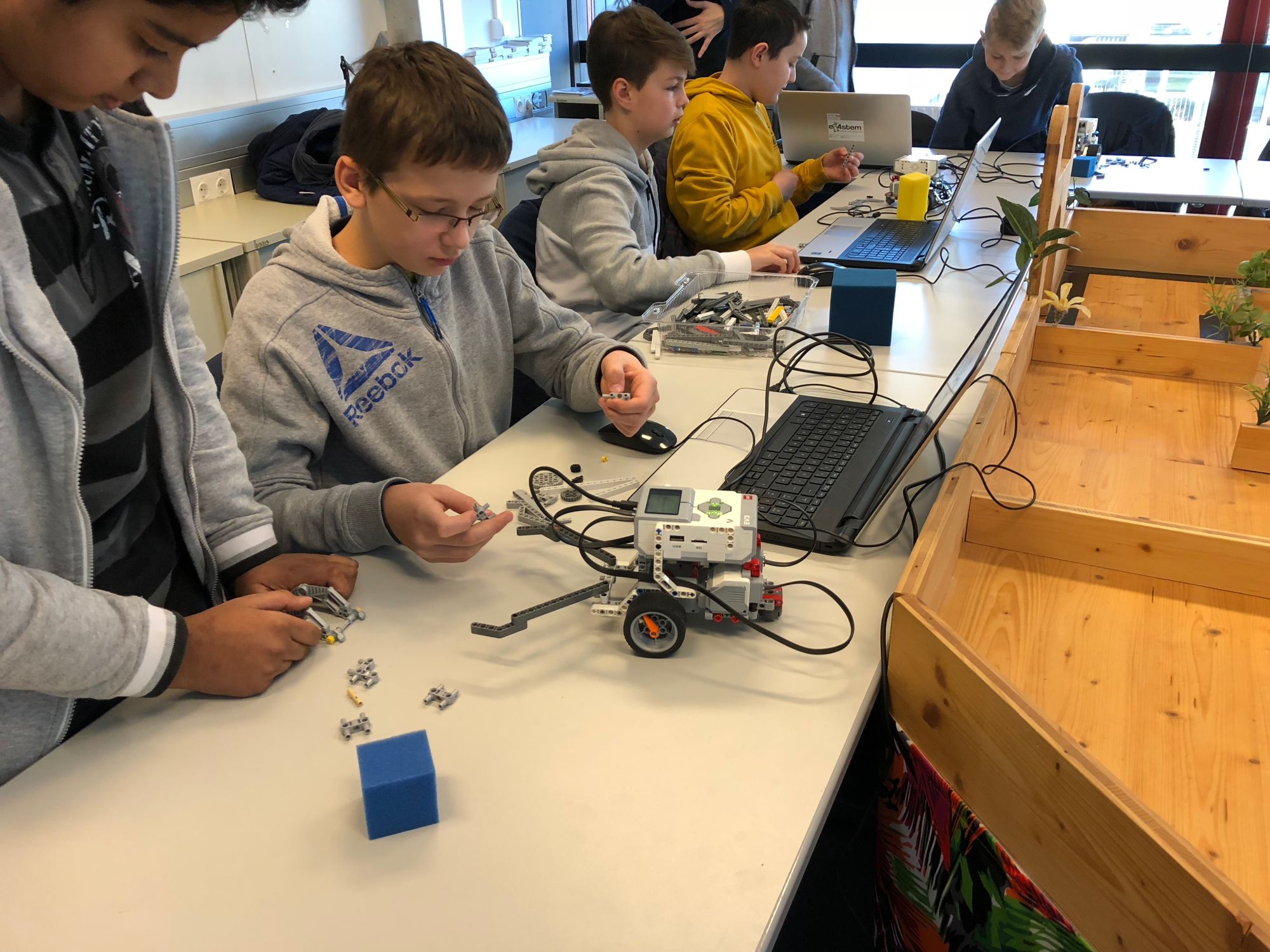 RoboFIT RoboRetter Workshop Laaerberg Gymnasium